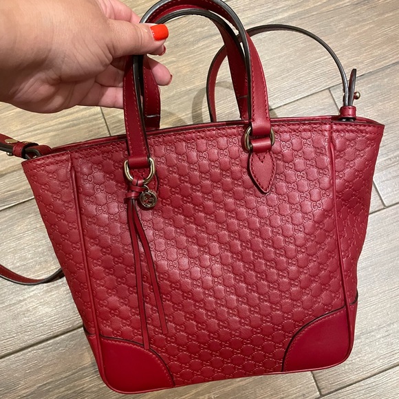 Gucci Handbags - Gucci Microguccissima Bree Tote crossbody in red